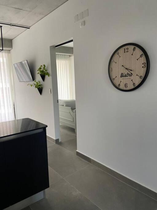 Moderno Apto Shift Zona 16, Cerca De Embajada Eeuu Y Explanada Cayala Γουατεμάλα Εξωτερικό φωτογραφία